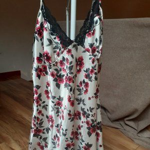 Floral nightgown